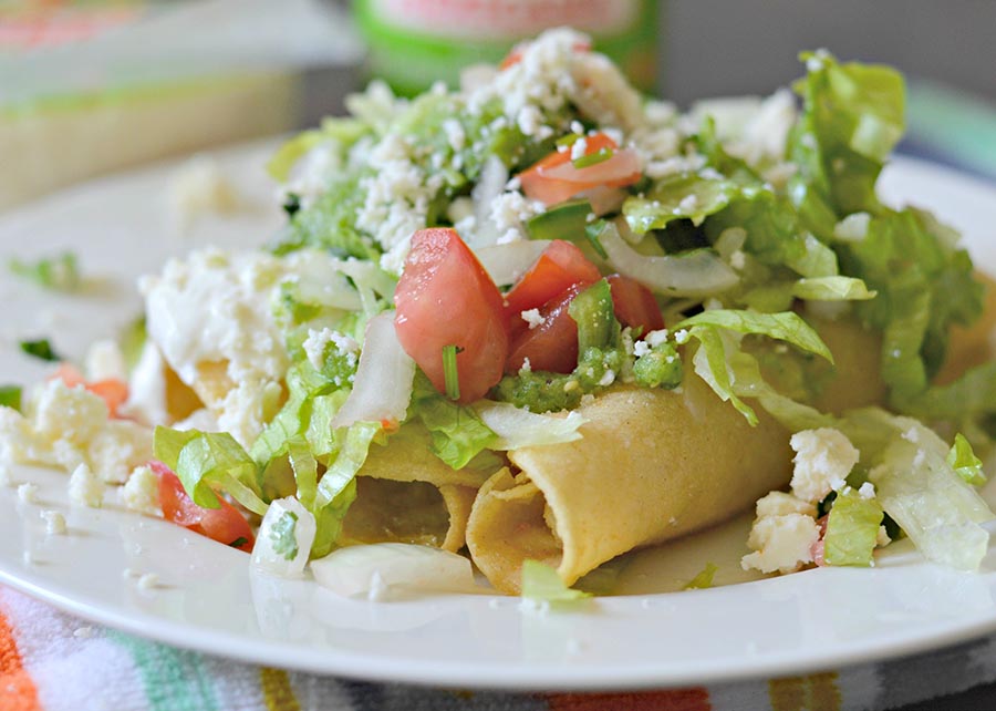 2 Chicken Flautas